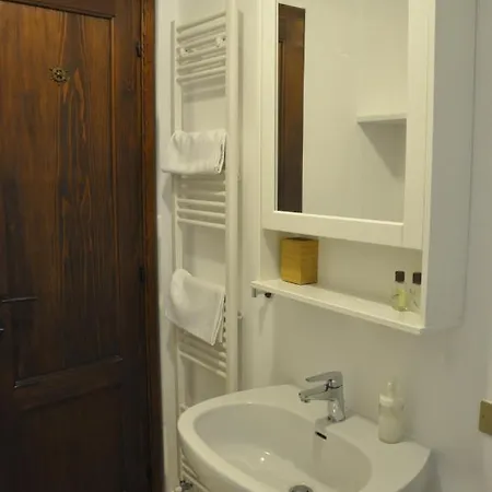 Oda ve Kahvaltı Casa Soresina 3*