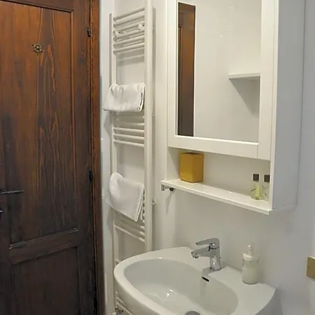 Casa Soresina Oda ve Kahvaltı 3*